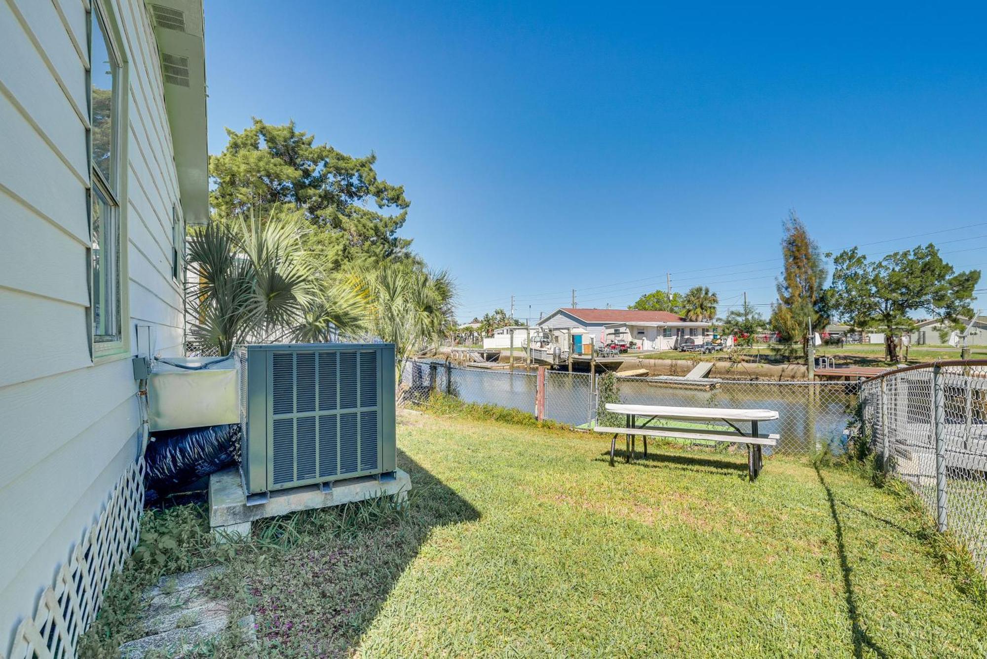 Hudson Home With Dock On Canal About 1 Mi To Beach! Esterno foto